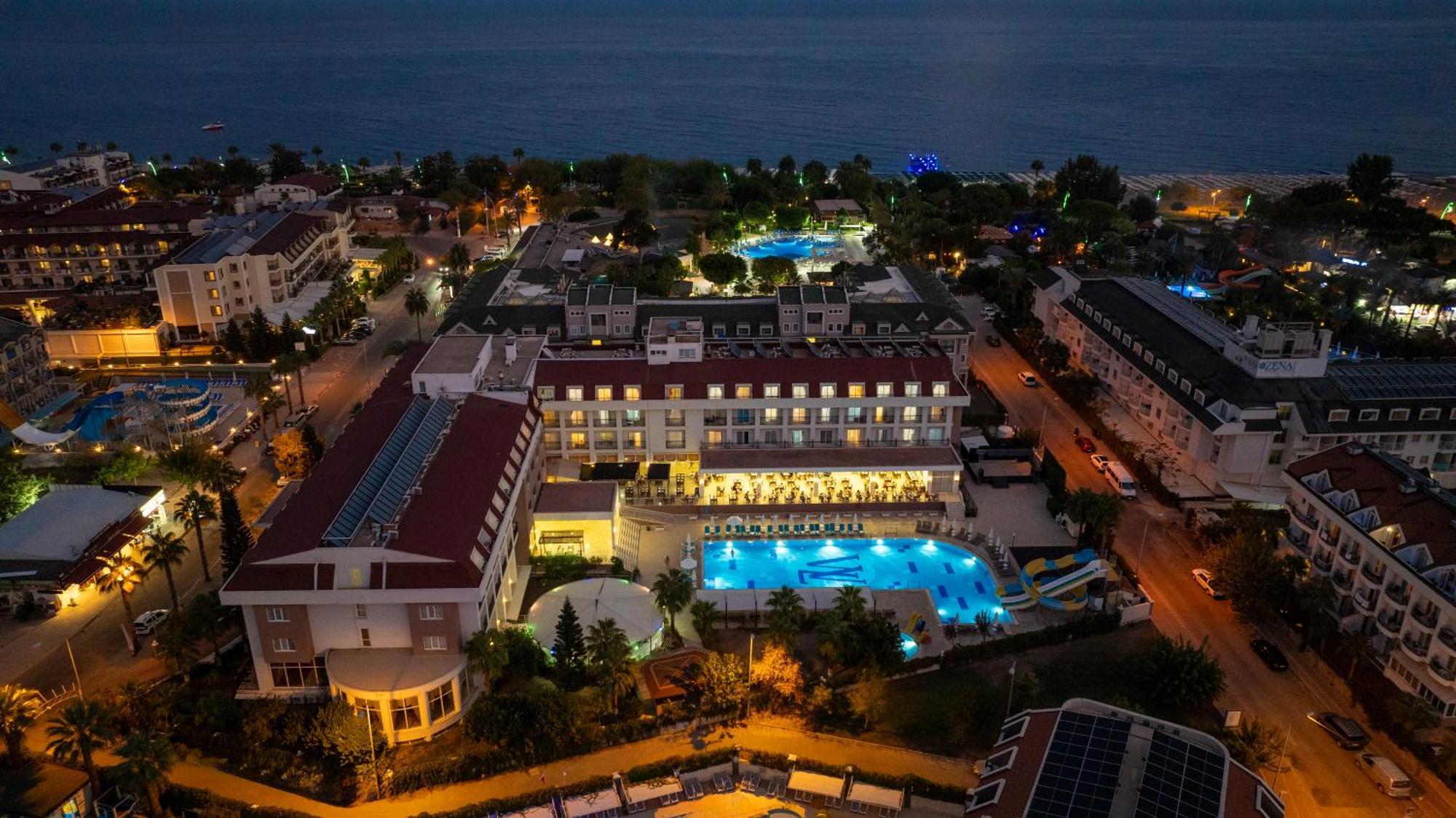 White Lilyum Hotel Antalia Esterno foto